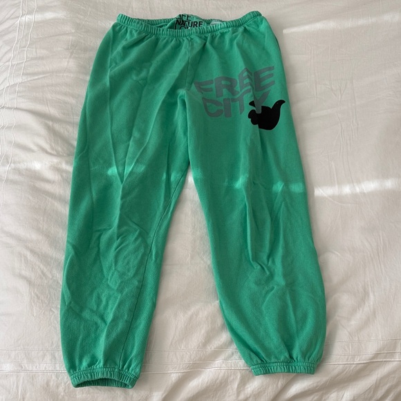 freecity Pants - freecity Green Sweatpants